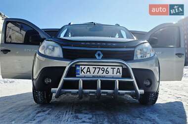 Хэтчбек Renault Sandero 2011 в Киеве