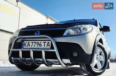 Хэтчбек Renault Sandero 2011 в Киеве