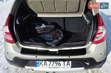 Хэтчбек Renault Sandero 2011 в Киеве