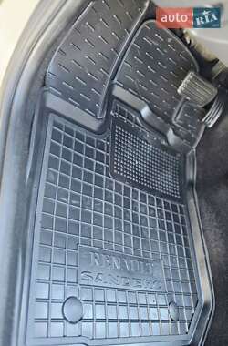 Хэтчбек Renault Sandero 2011 в Киеве