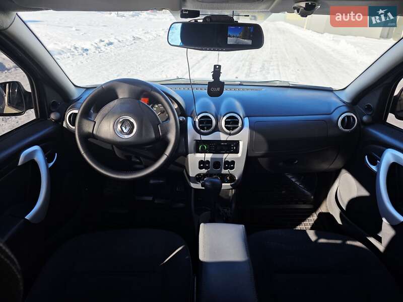 Хэтчбек Renault Sandero 2011 в Киеве