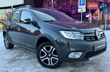 Хэтчбек Renault Sandero 2020 в Киеве