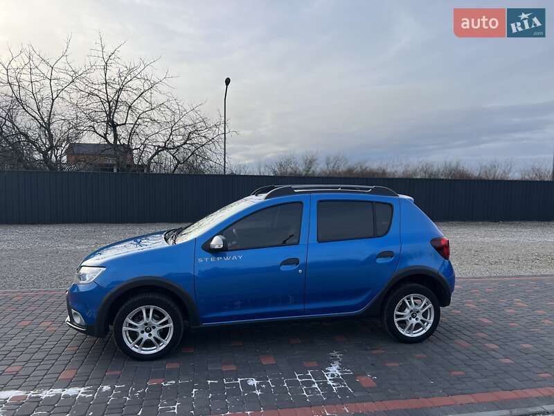 Хэтчбек Renault Sandero 2017 в Виноградове фото 2 Хэтчбек Renault Sandero 2017 в Виноградове