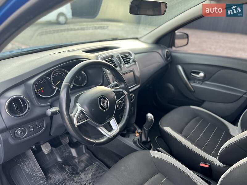 Хэтчбек Renault Sandero 2017 в Виноградове фото 10 Хэтчбек Renault Sandero 2017 в Виноградове