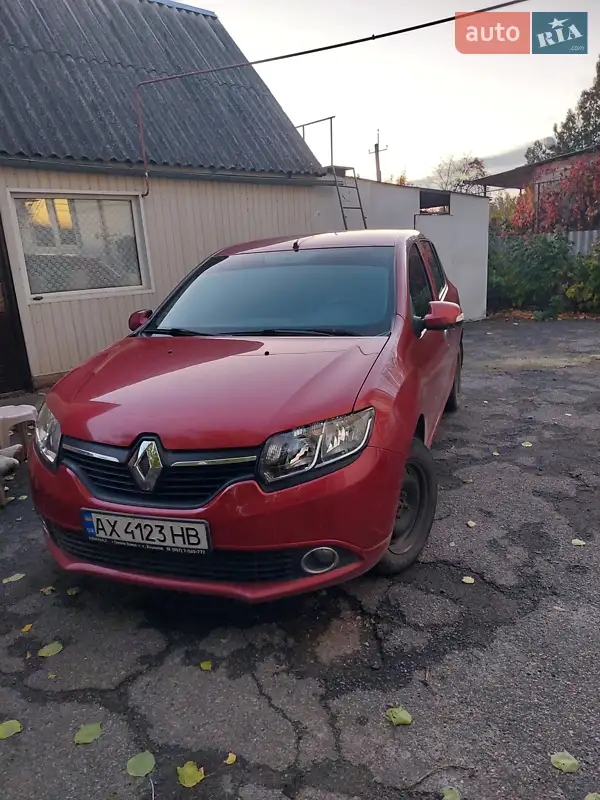 Renault Sandero 2013