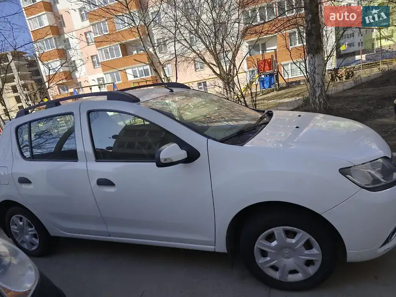 Renault Sandero 2013