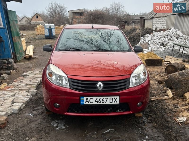 Renault Sandero 2011