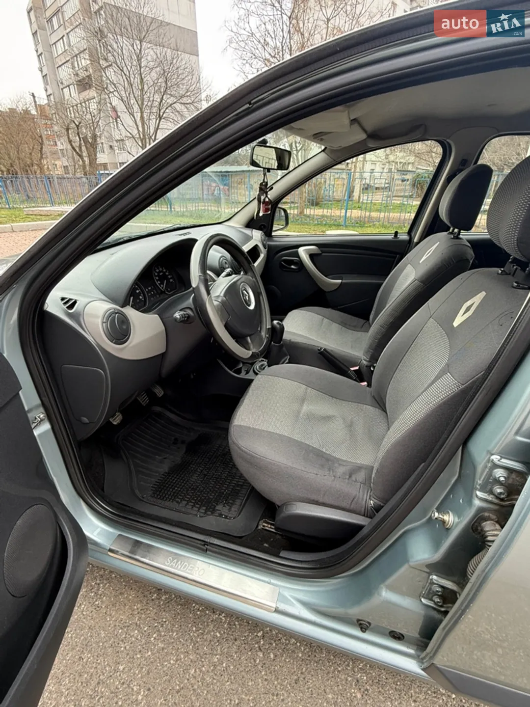 2011 Renault Sandero - мініатюра 12