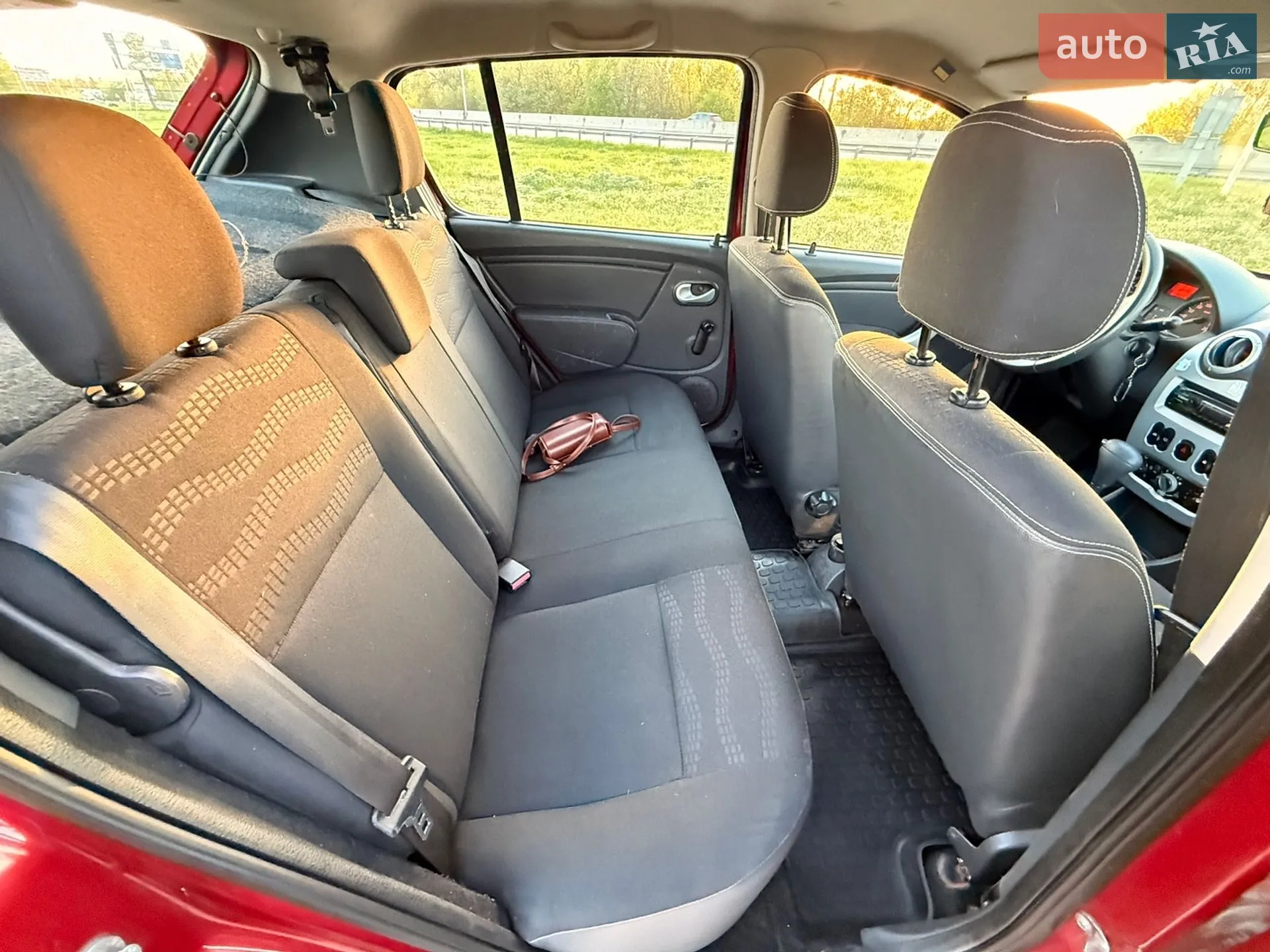 2012 Renault Sandero - мініатюра 19