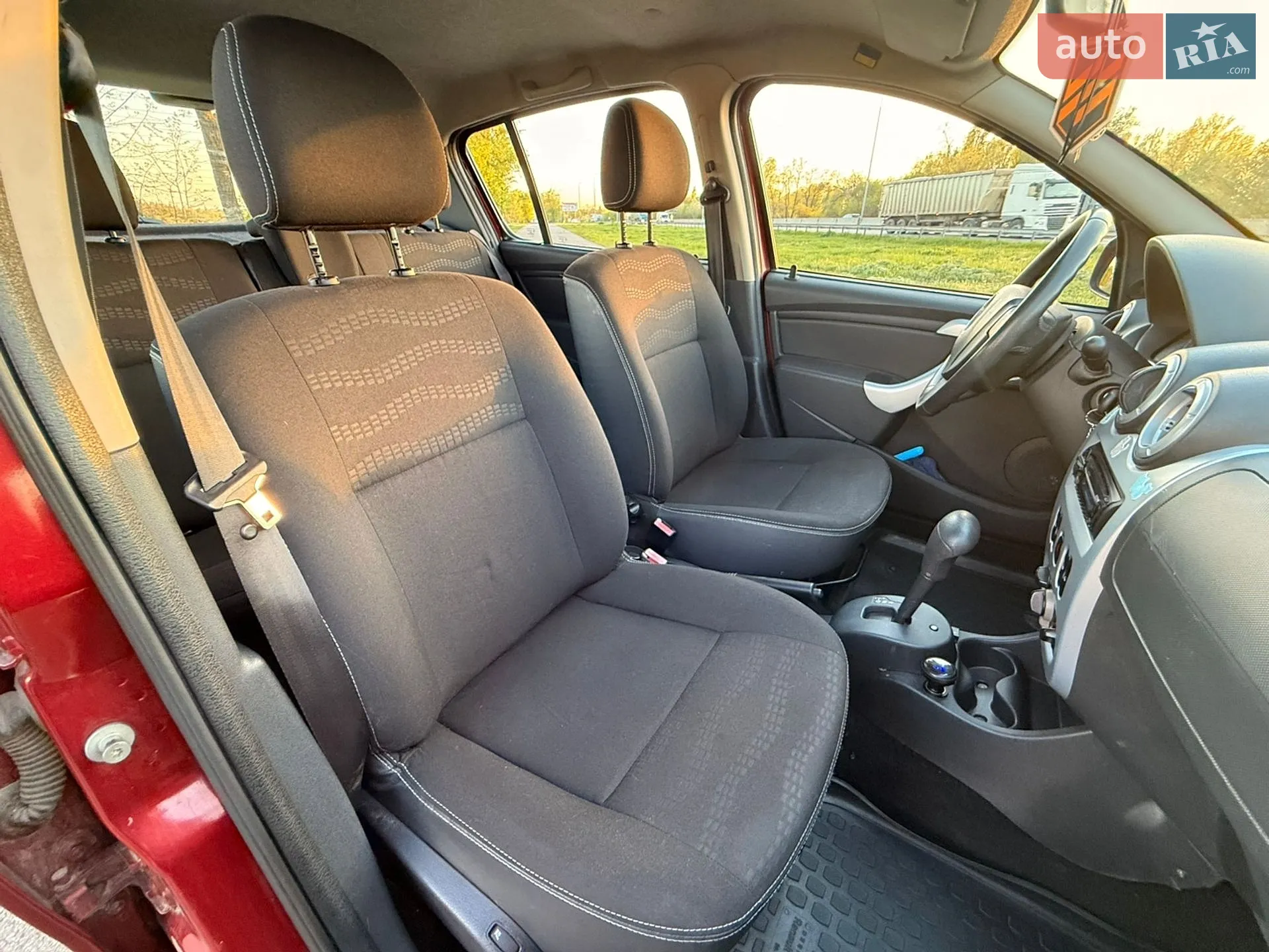 2012 Renault Sandero - мініатюра 22