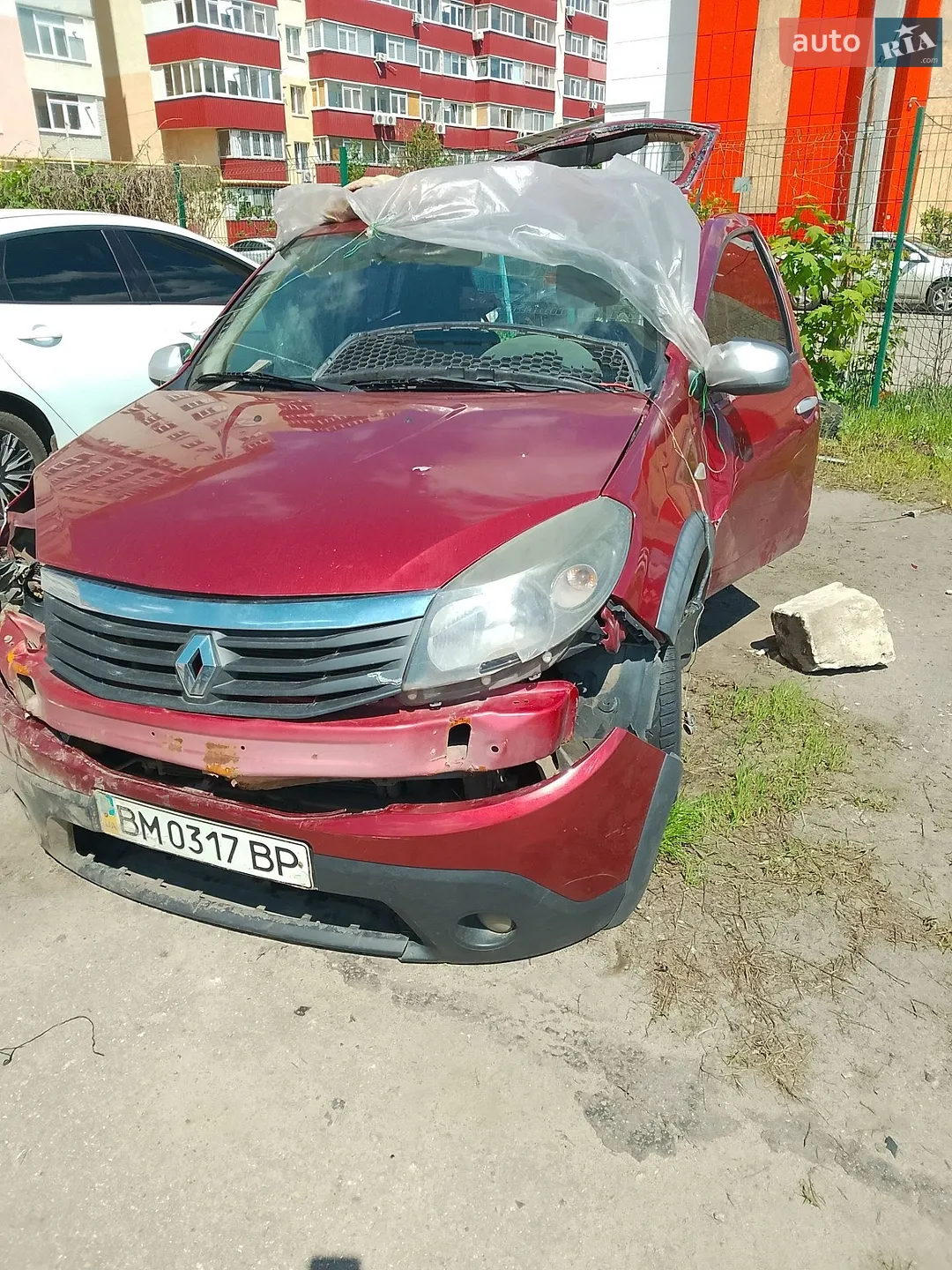 2011 Renault Sandero - фото 1