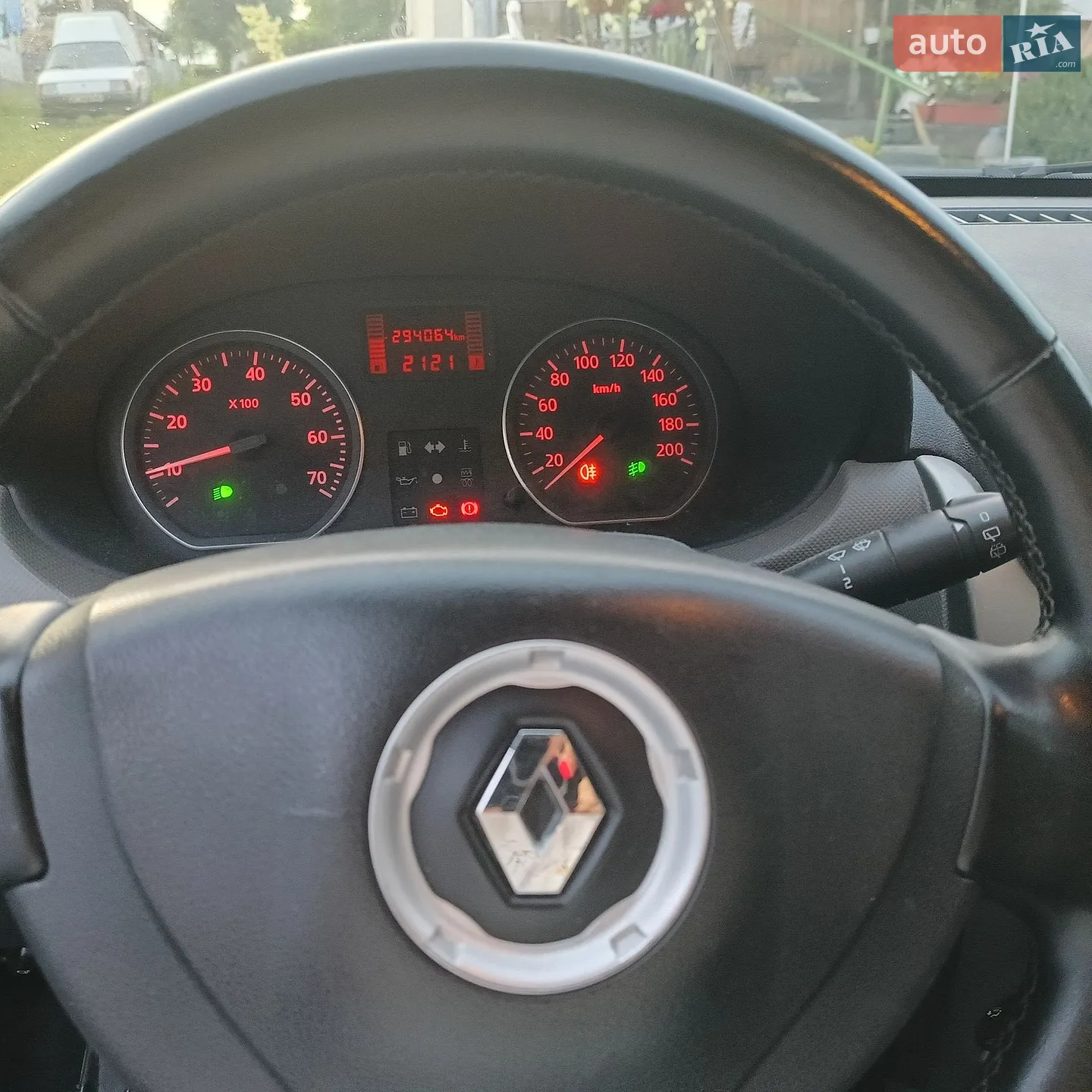 2010 Renault Sandero - фото 1