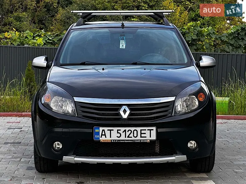 Renault Sandero 2012