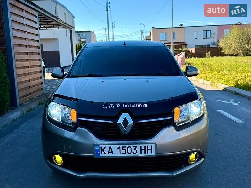 Renault Sandero 2014