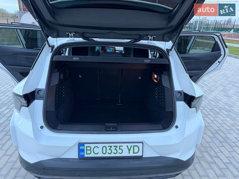 Внедорожник / Кроссовер Renault Scenic E-Tech 2024 в Львове