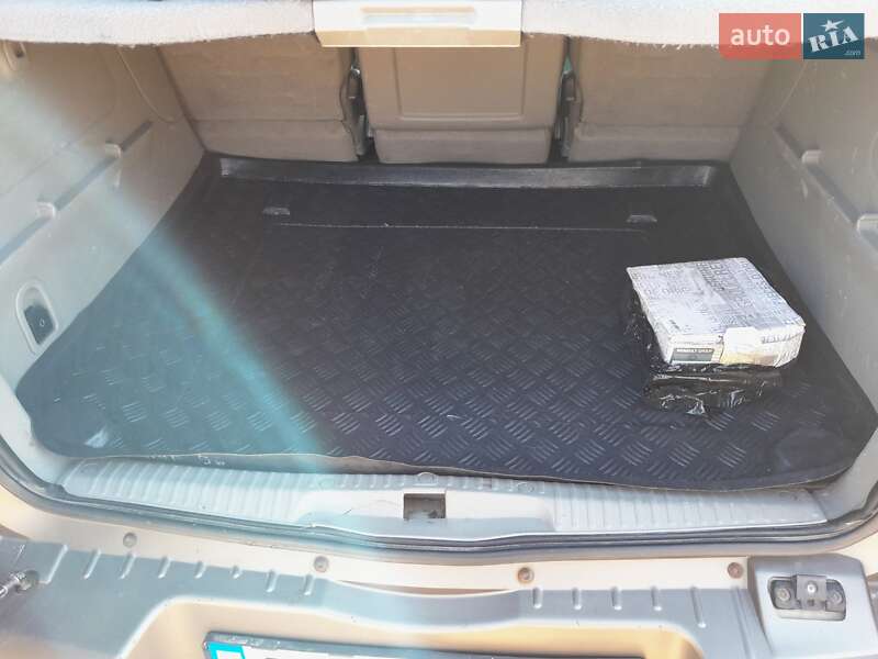 Мінівен Renault Scenic RX4 2002 в Обухові