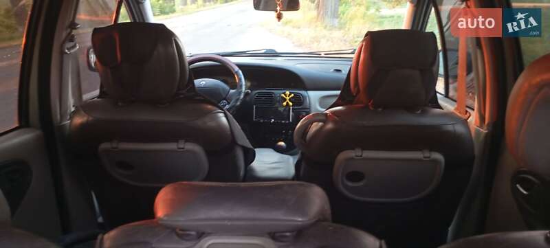 Минивэн Renault Scenic RX4 2002 в Кагарлыке