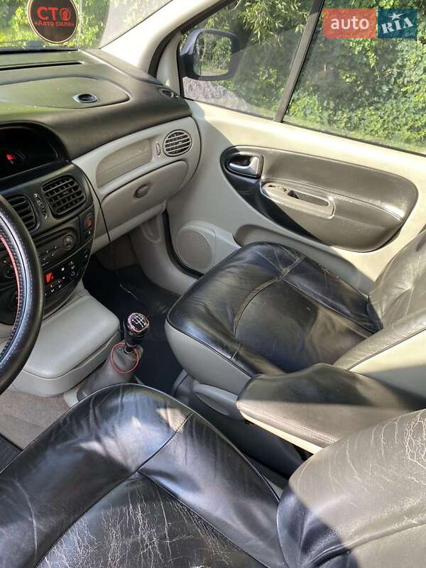 Минивэн Renault Scenic RX4 2002 в Смеле