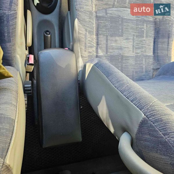 Минивэн Renault Scenic RX4 2001 в Хмельницком