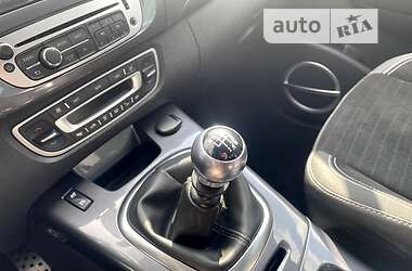 Минивэн Renault Scenic XMOD 2013 в 