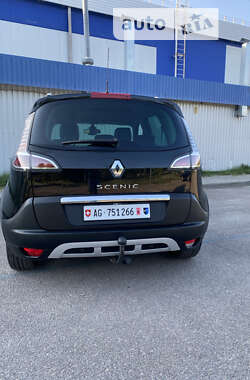 Минивэн Renault Scenic XMOD 2013 в 