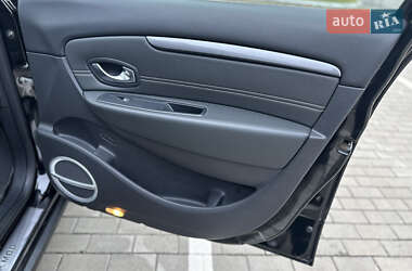 Минивэн Renault Scenic XMOD 2013 в 