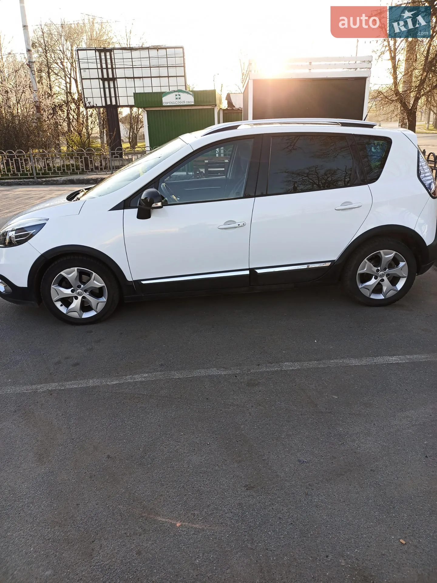 2013 Renault Scenic - мініатюра 2
