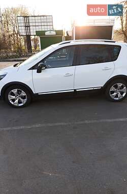 Минивэн Renault Scenic XMOD 2013 в 