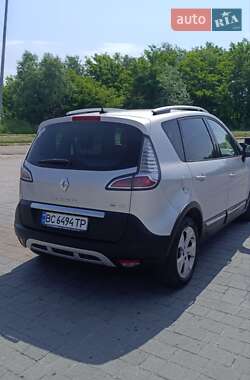 Минивэн Renault Scenic XMOD 2013 в 