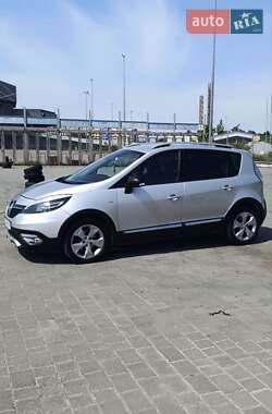 Минивэн Renault Scenic XMOD 2013 в 