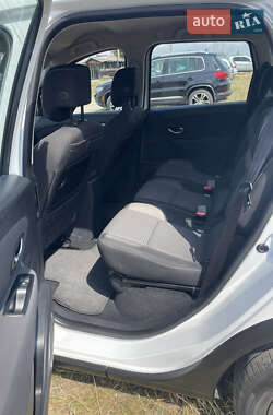 Минивэн Renault Scenic XMOD 2013 в 