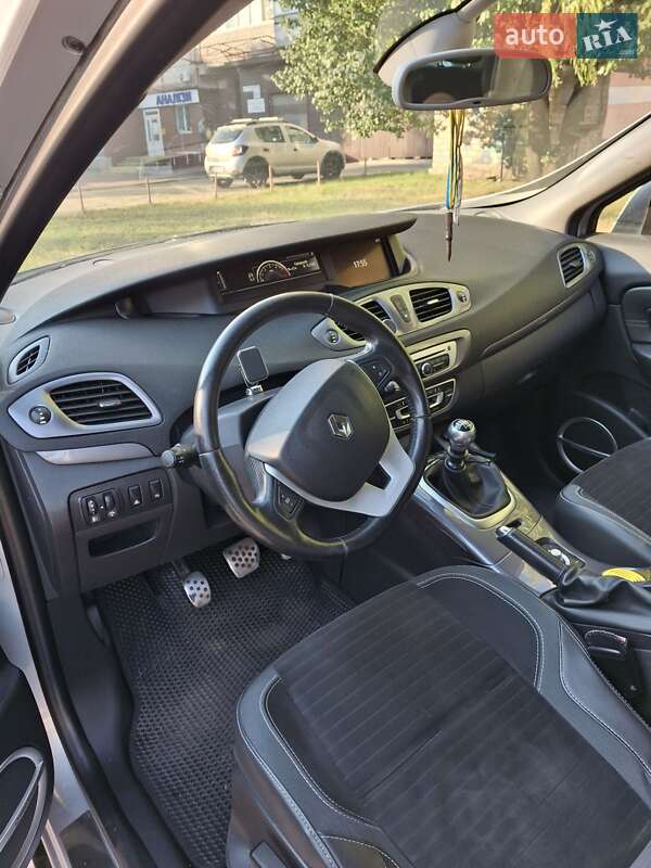 Минивэн Renault Scenic XMOD 2013 в Черкассах
