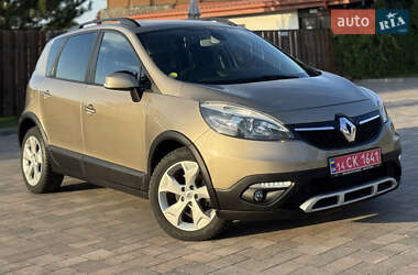 Минивэн Renault Scenic XMOD 2016 в 
