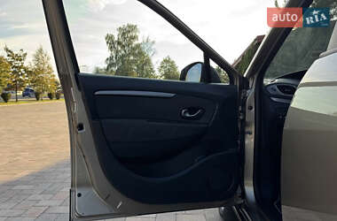 Минивэн Renault Scenic XMOD 2016 в 