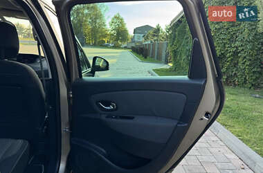Минивэн Renault Scenic XMOD 2016 в 