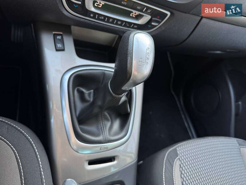 Минивэн Renault Scenic XMOD 2016 в Ивано-Франковске
