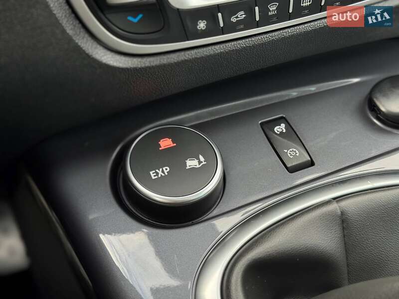 Мінівен Renault Scenic XMOD 2015 в Луцьку