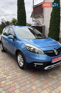 Минивэн Renault Scenic XMOD 2013 в 