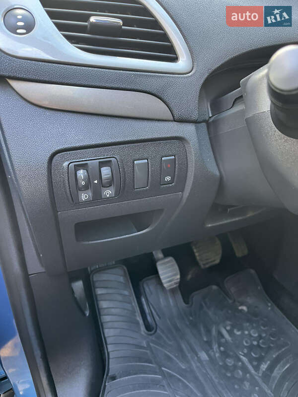 Мінівен Renault Scenic XMOD 2013 в Хоролі