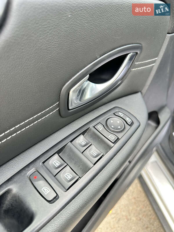 Мінівен Renault Scenic XMOD 2013 в Луцьку