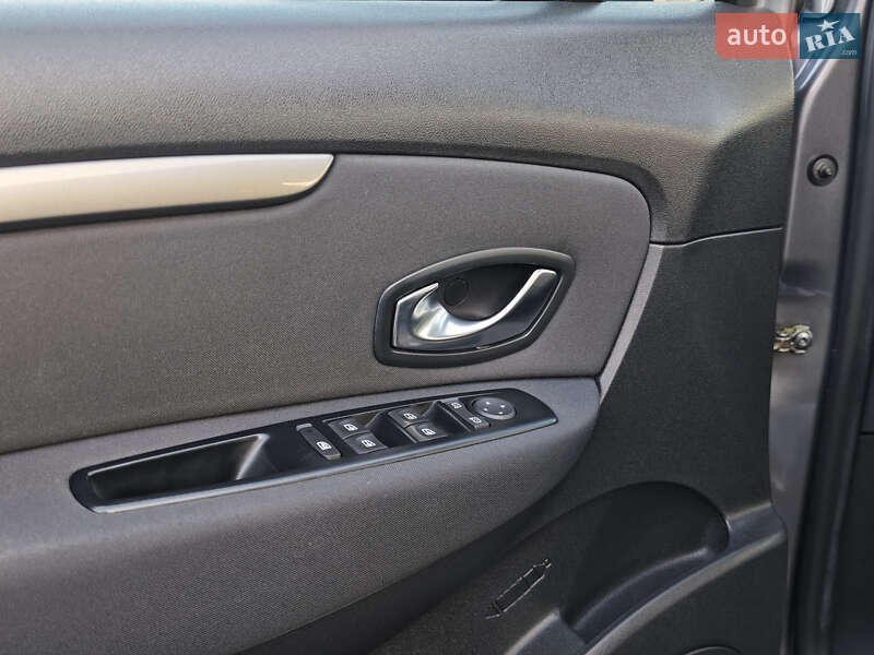 Минивэн Renault Scenic XMOD 2013 в Луцке фото 19 Минивэн Renault Scenic XMOD 2013 в Луцке