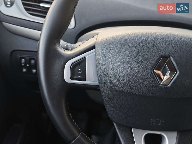 Минивэн Renault Scenic XMOD 2013 в Луцке фото 29 Минивэн Renault Scenic XMOD 2013 в Луцке