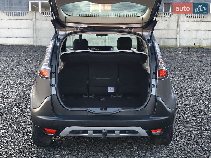Минивэн Renault Scenic XMOD 2013 в Луцке фото 44 Минивэн Renault Scenic XMOD 2013 в Луцке