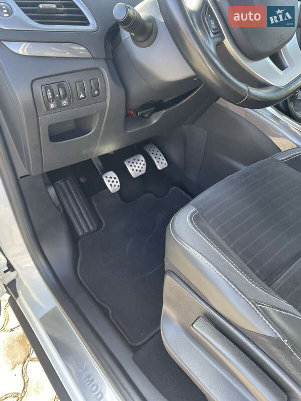 Минивэн Renault Scenic XMOD 2013 в Калуше