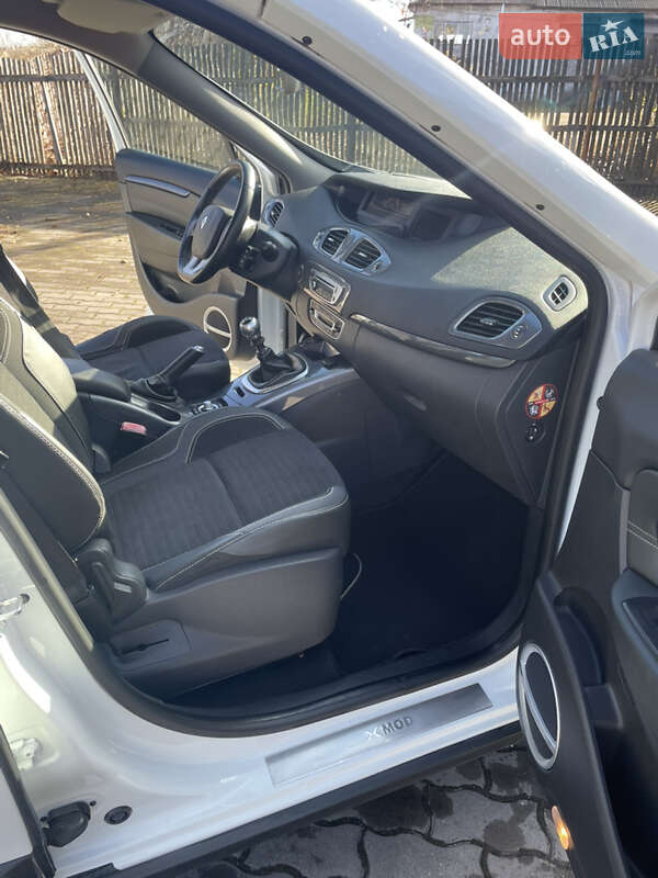 Минивэн Renault Scenic XMOD 2013 в Калуше