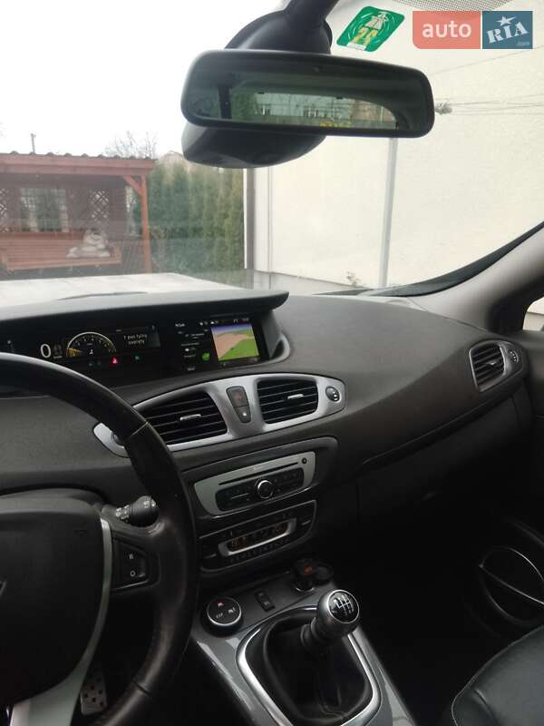 Минивэн Renault Scenic XMOD 2014 в Старой Выжевке