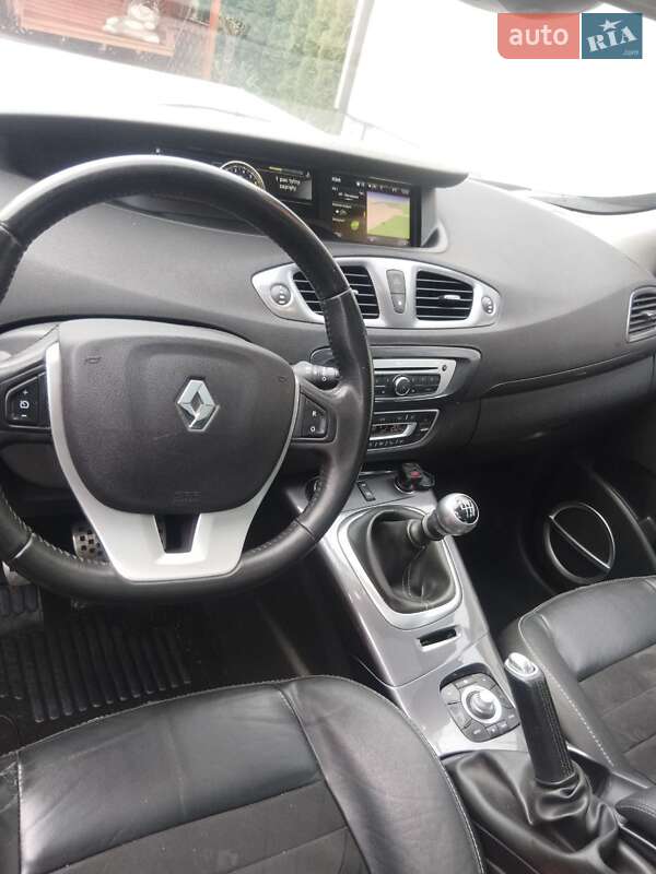 Минивэн Renault Scenic XMOD 2014 в Старой Выжевке