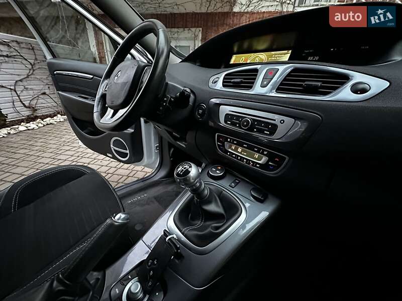 Мінівен Renault Scenic XMOD 2015 в Львові