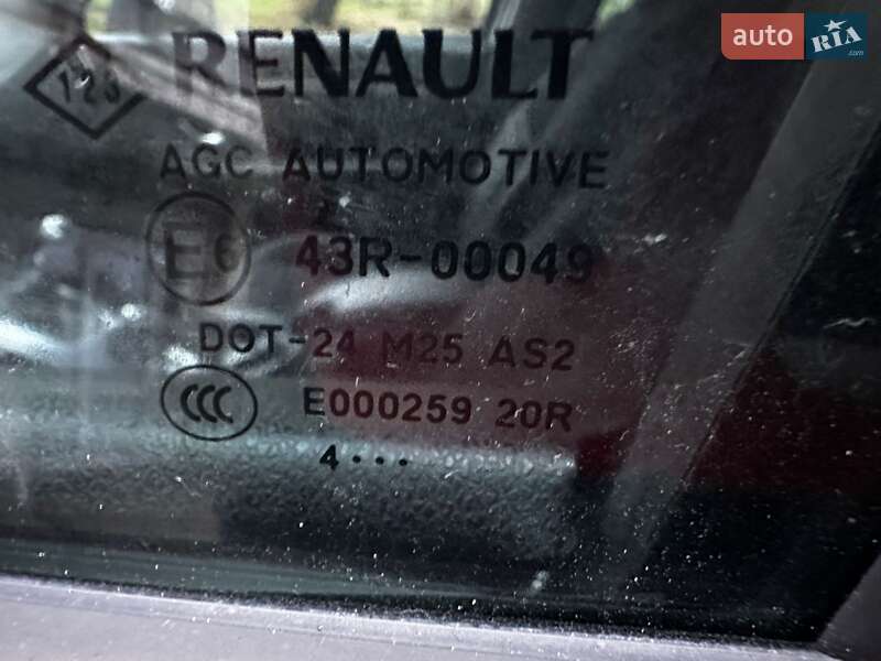 Мінівен Renault Scenic XMOD 2015 в Львові