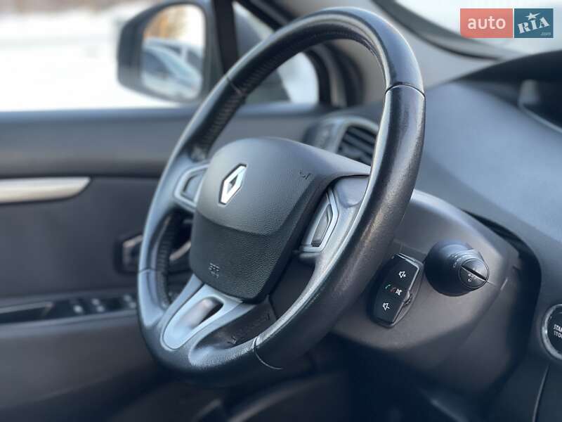 Мінівен Renault Scenic XMOD 2013 в Бердичеві